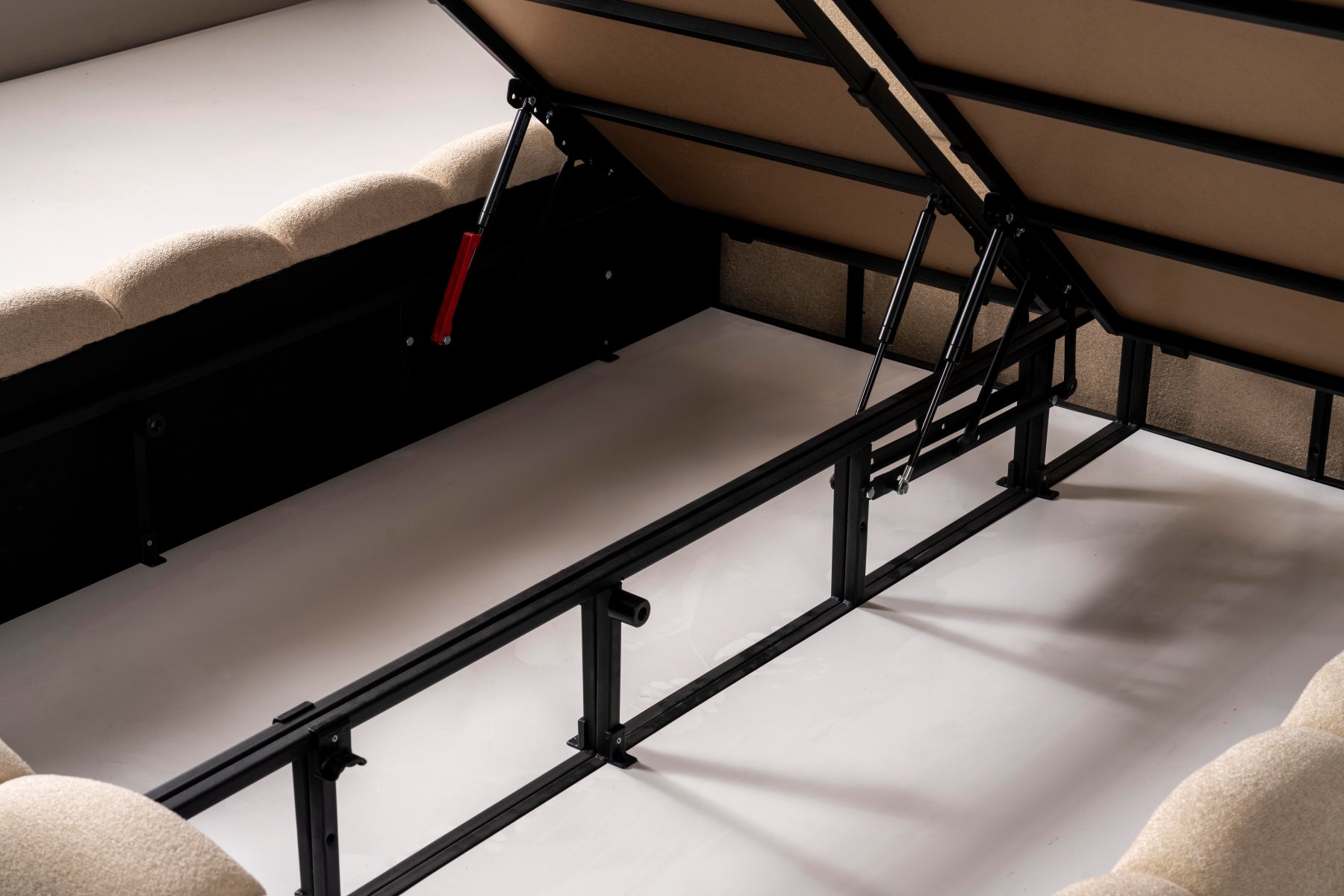 Milan Bedstead