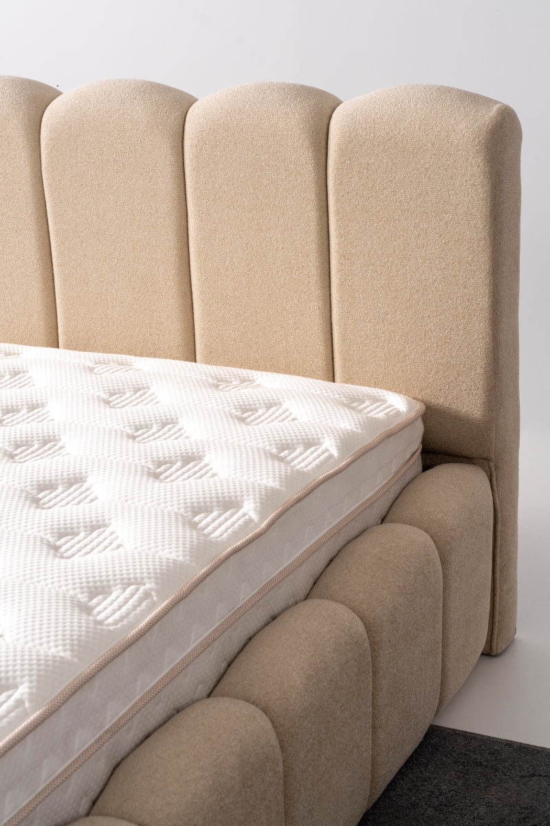Milan Bedstead