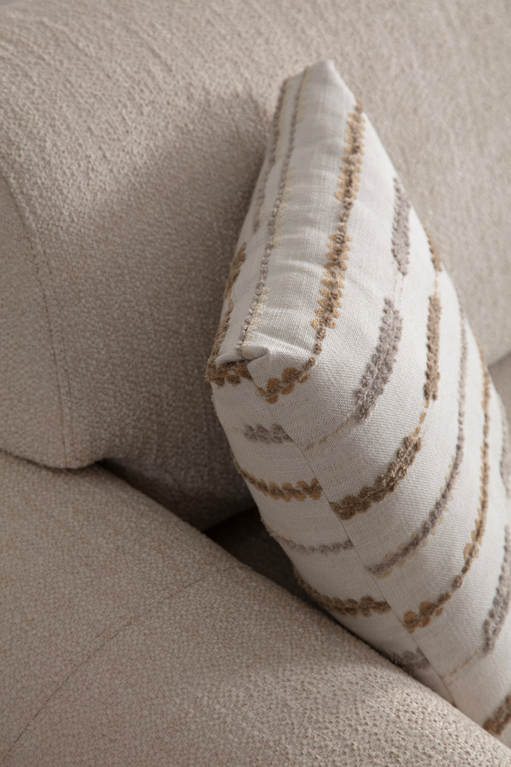 Pera Sofa Set