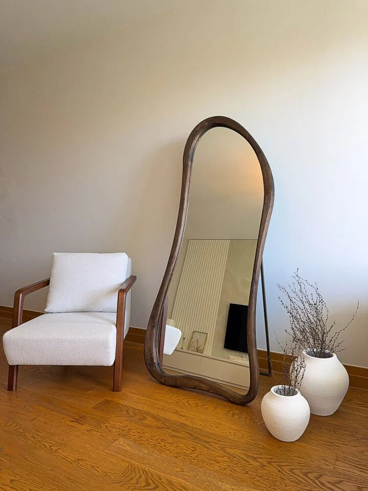 Rina Mirror