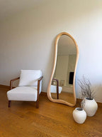 Rina Mirror