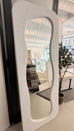 Vera Mirror